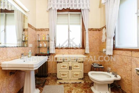 Chalet independiente con vistas a la ría en Bouzas | Zona en Transformación