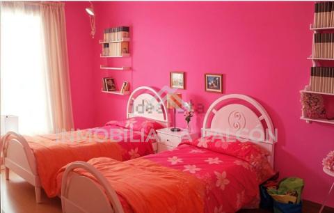 Casa Independiente con Vistas al Mar y al puente de Rande | A Guía | Parcela de 1.340 m²