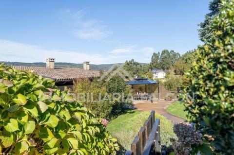 Elegancia y naturaleza en el corazón de A Cañiza