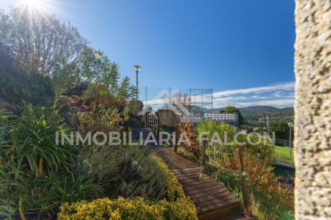 Elegancia y naturaleza en el corazón de A Cañiza