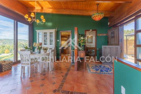 Elegancia y naturaleza en el corazón de A Cañiza