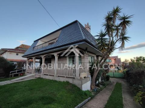 Chalet independiente en segunda línea de playa | Canido, vistas a la ría y las Cíes