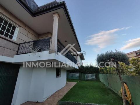 Chalet independiente en segunda línea de playa | Canido, vistas a la ría y las Cíes