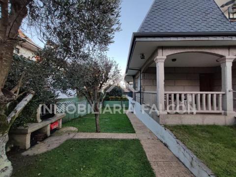 Chalet independiente en segunda línea de playa | Canido, vistas a la ría y las Cíes
