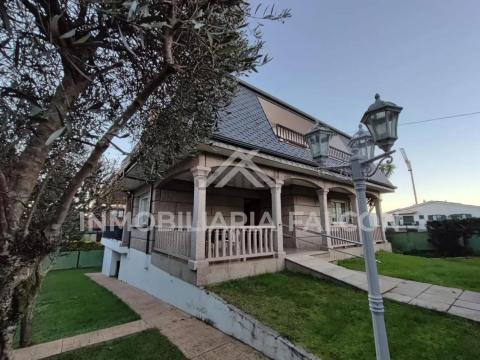 Chalet independiente en segunda línea de playa | Canido, vistas a la ría y las Cíes