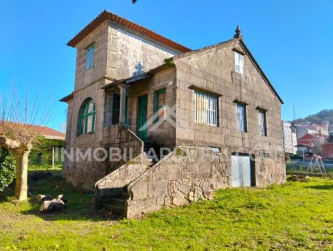 Chalet de piedra de 1900 a reformar | 460 m² | Parcela edificable 1.150 m²