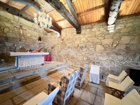 Casa Rectoral con Capilla Consagrada | Camos, Nigrán