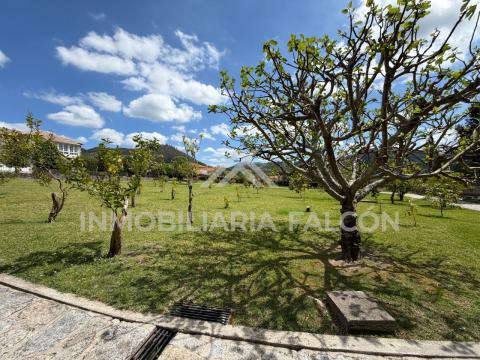 Casa Rectoral con Capilla Consagrada | Camos, Nigrán