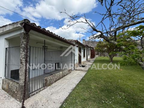 Casa Rectoral con Capilla Consagrada | Camos, Nigrán
