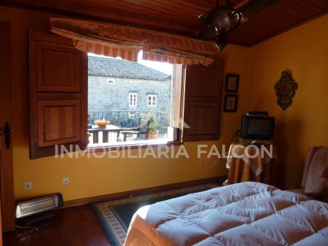 Casa Rectoral con Capilla Consagrada | Camos, Nigrán