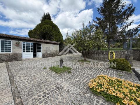 Casa Rectoral con Capilla Consagrada | Camos, Nigrán