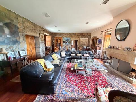 Casa Rectoral con Capilla Consagrada | Camos, Nigrán