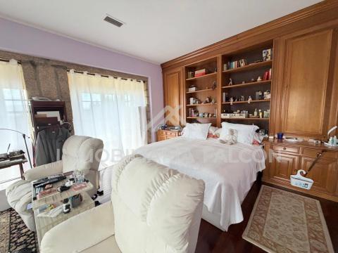 Casa Rectoral con Capilla Consagrada | Camos, Nigrán