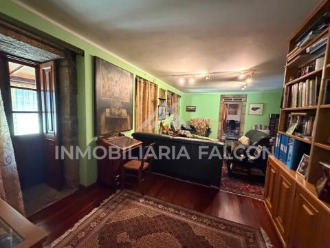 Casa Rectoral con Capilla Consagrada | Camos, Nigrán