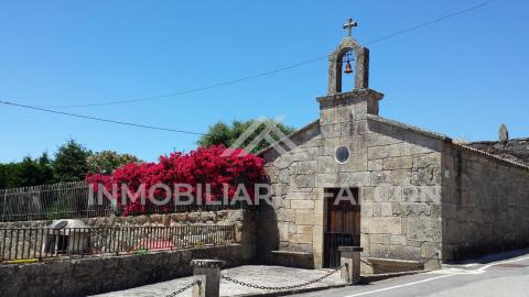 Casa Rectoral con Capilla Consagrada | Camos, Nigrán