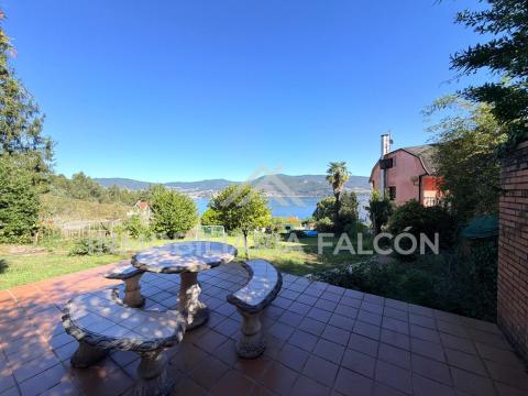 Casa Independiente con Vistas al Mar y al puente de Rande | A Guía | Parcela de 1.340 m²