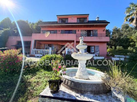 Casa Independiente con Vistas al Mar y al puente de Rande | A Guía | Parcela de 1.340 m²