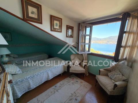 Casa Independiente con Vistas al Mar y al puente de Rande | A Guía | Parcela de 1.340 m²