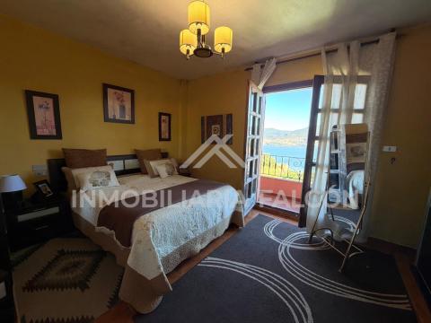 Casa Independiente con Vistas al Mar y al puente de Rande | A Guía | Parcela de 1.340 m²
