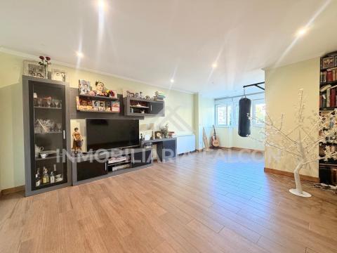120 m² Reformados con Fachada Ventilada y Aerotermia | Coia, Vigo