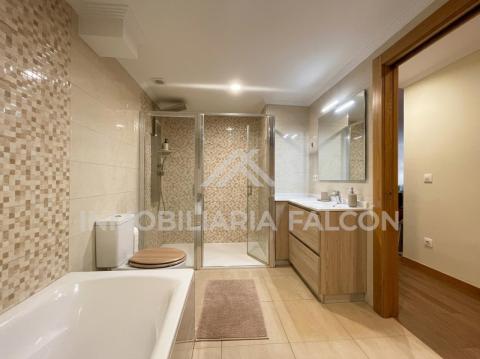 120 m² Reformados con Fachada Ventilada y Aerotermia | Coia, Vigo