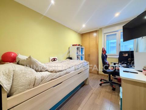 120 m² Reformados con Fachada Ventilada y Aerotermia | Coia, Vigo