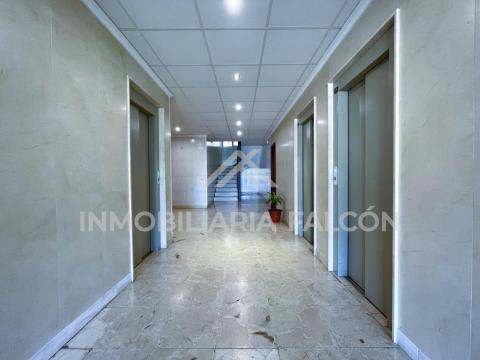 120 m² Reformados con Fachada Ventilada y Aerotermia | Coia, Vigo