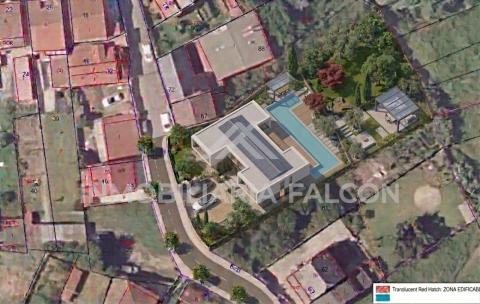 Solar urbano con varias opciones de desarrollo | Teis