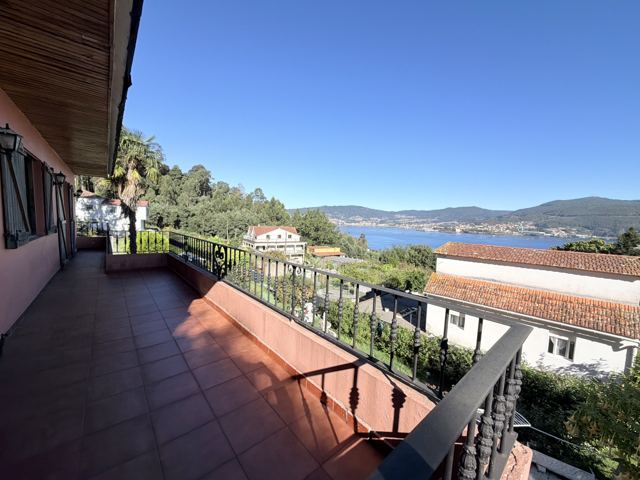 Casa Independiente con Vistas al Mar y al puente de Rande
