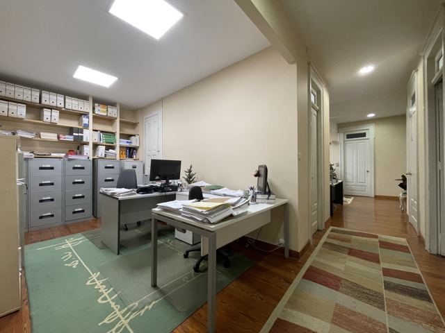 Case 200 m² con teitos altos en Urzáiz